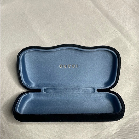 GUCCI Black Velvet Eyeglass Case - Picture 1 of 4